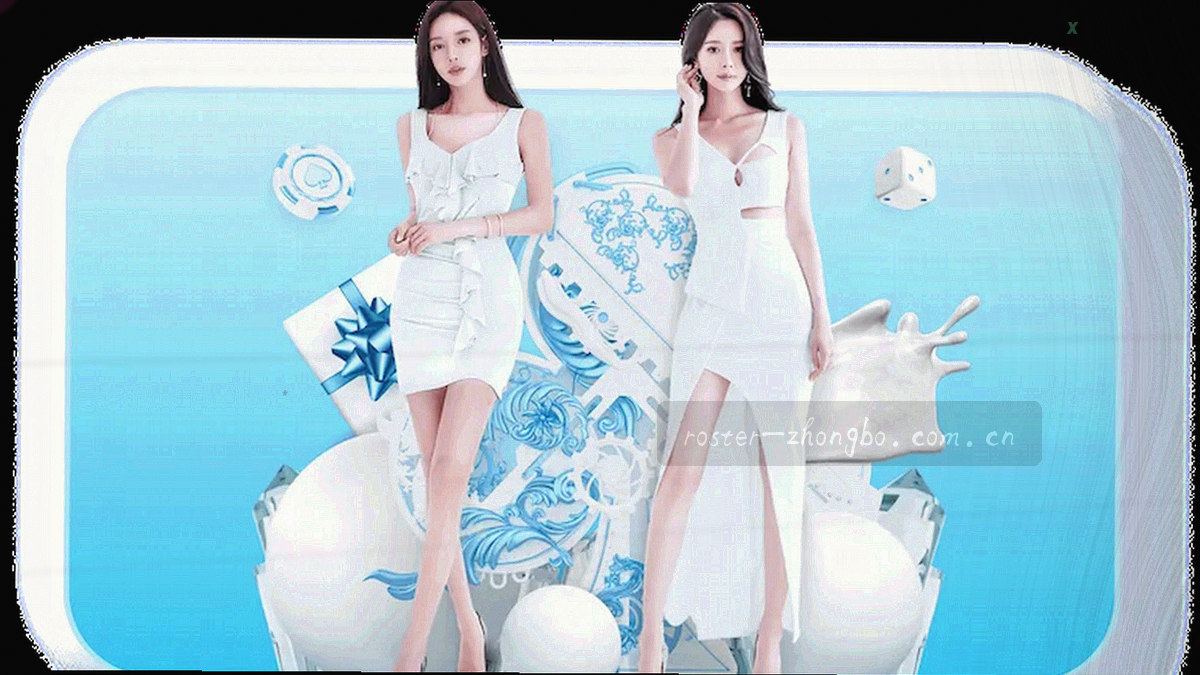 夜间球门网与灯光局部，无人物正面